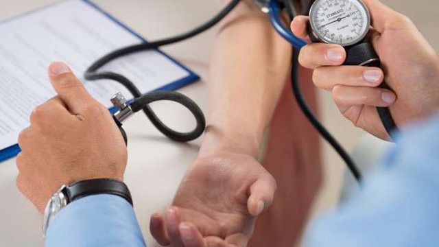 Đo huyết áp đúng cách như thế nào?